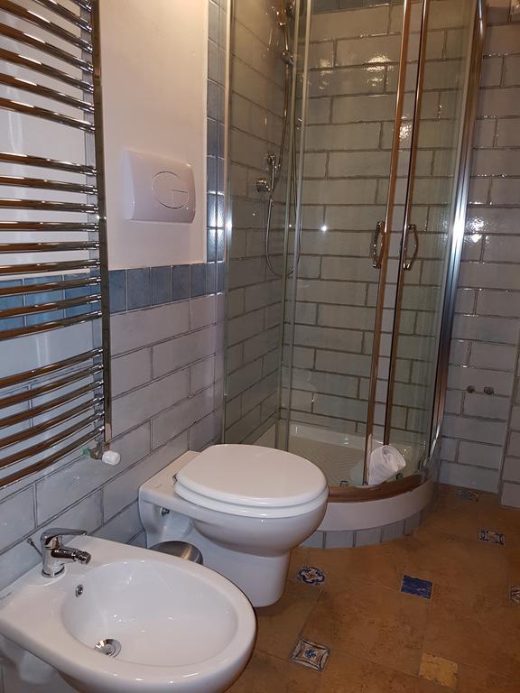 Quadruple Room Private Bathroom