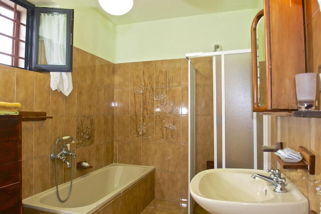Two-Bedroom Apartment,758749690:JPEG