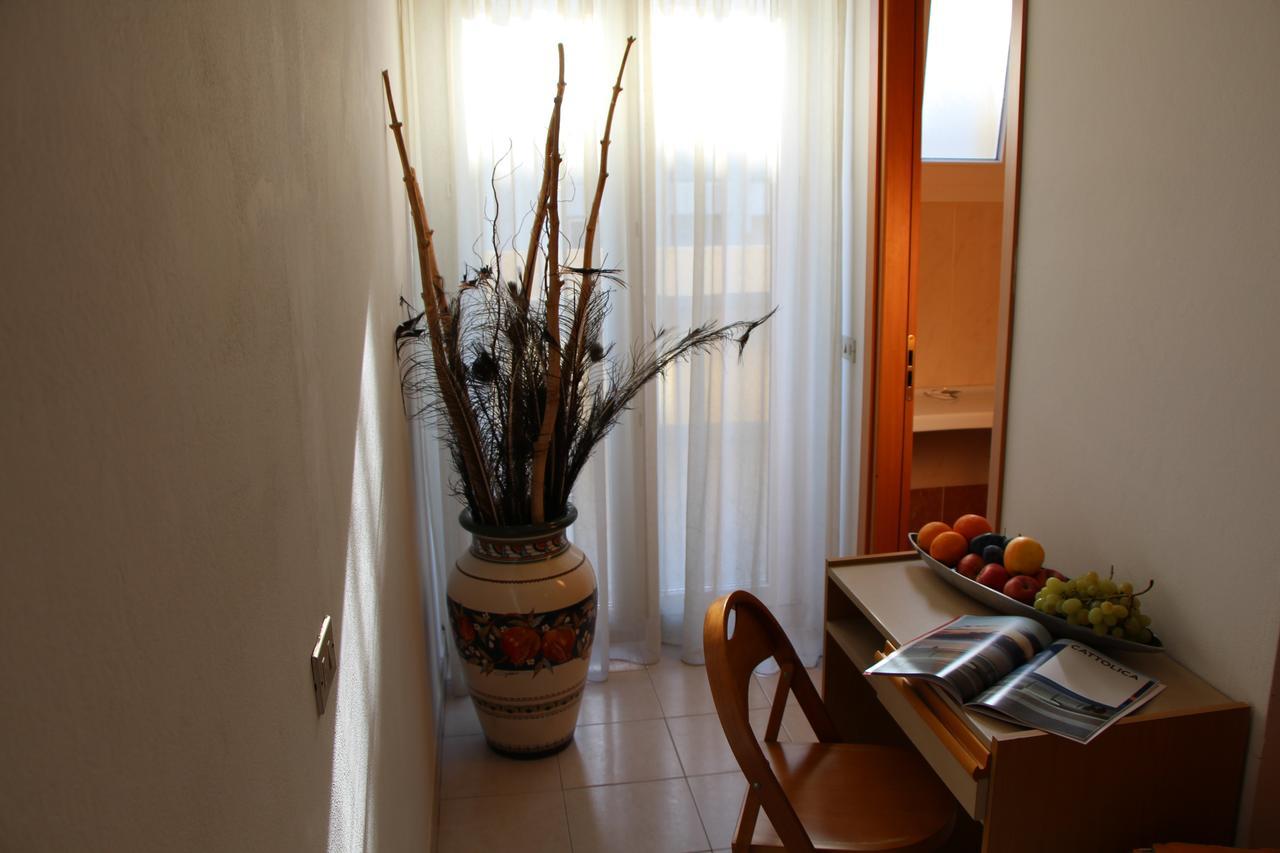 Doppel- oder Zweibettzimmer