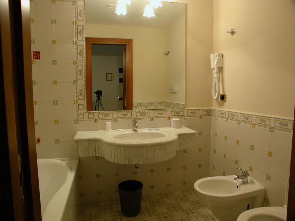 Double Room,51132370:JPEG