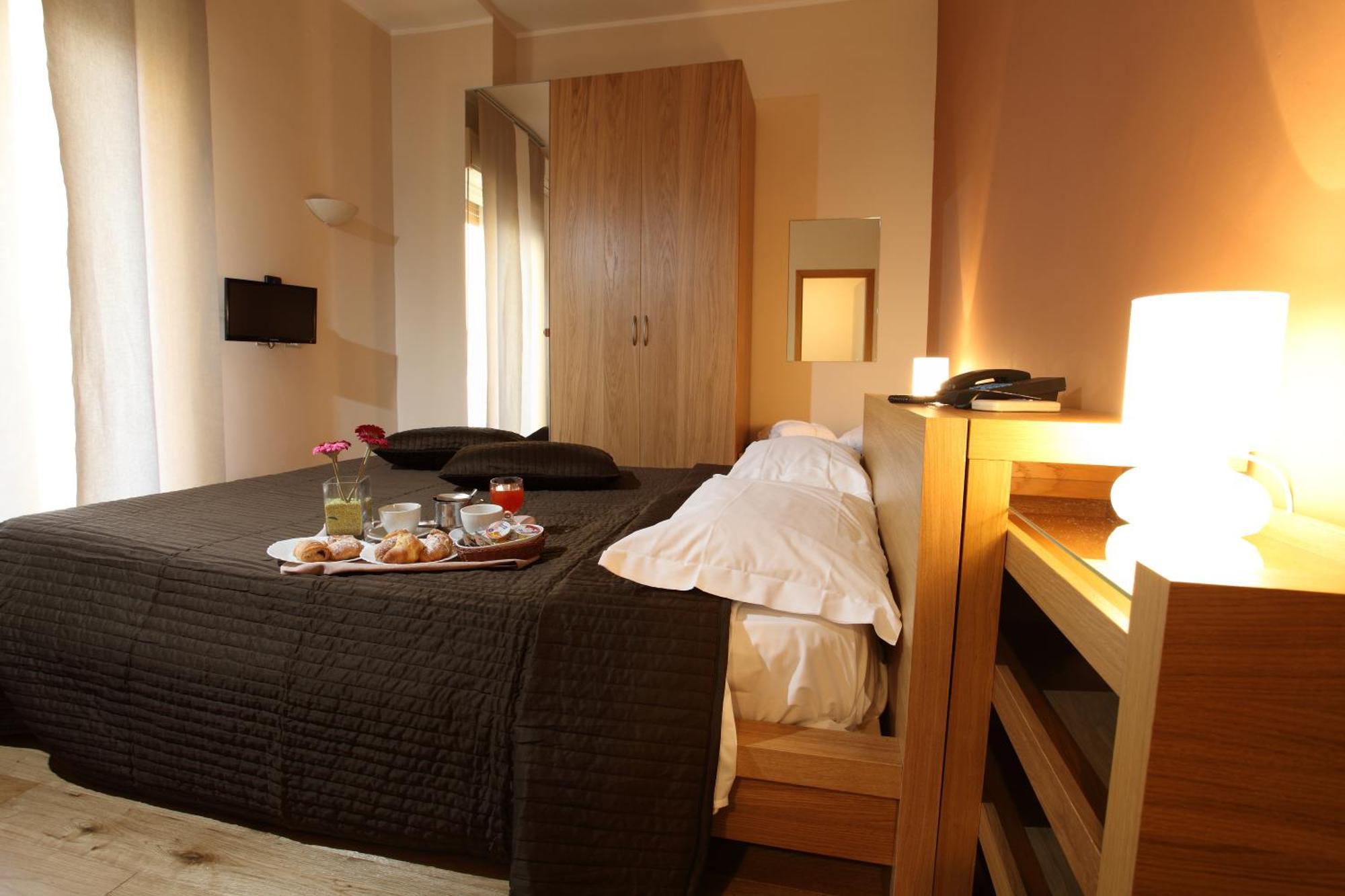Triple Room Bathroom