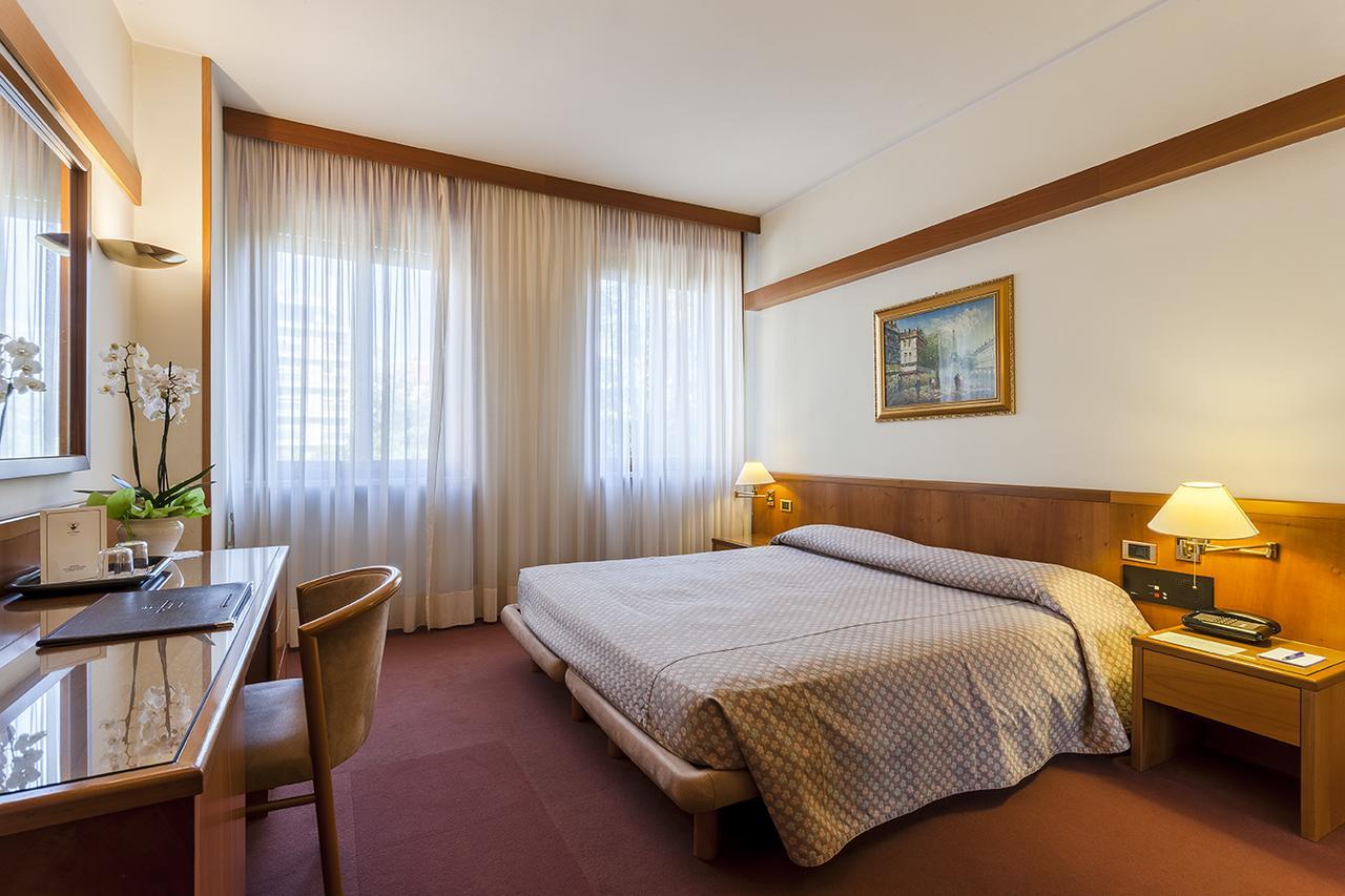 Double Room,1730567417:JPEG