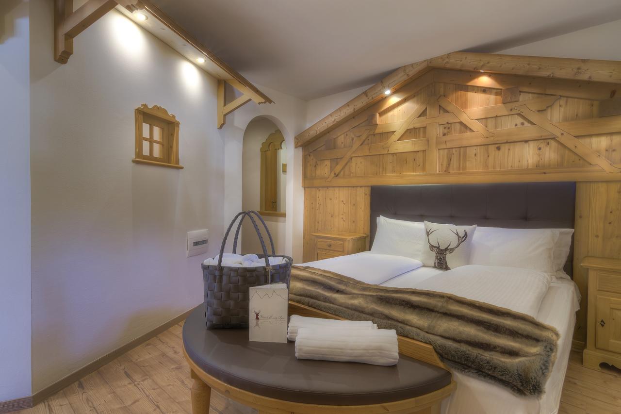 Deluxe Suite mit Whirlpool-Badewanne