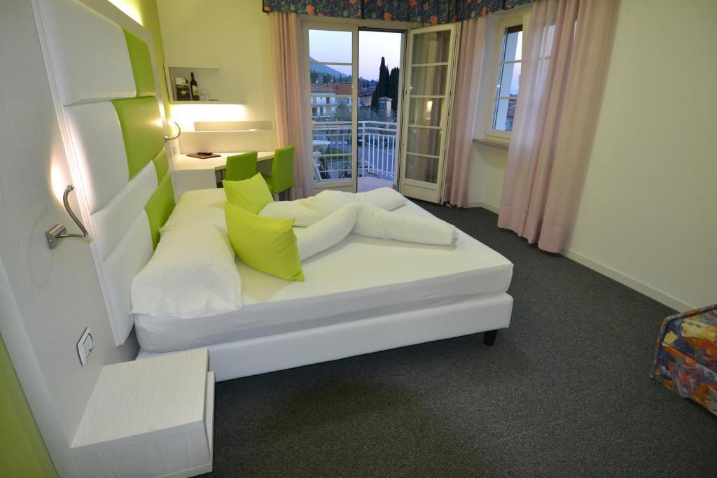 Double or Twin Room with Balcony