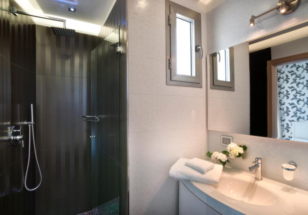 Superior Quadruple Room Sea View
