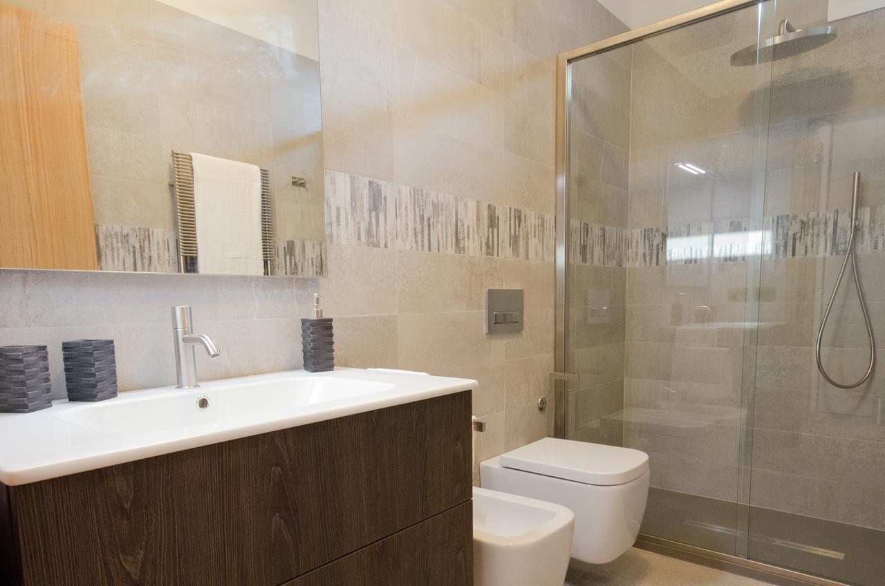 Double Room Private External Bathroom