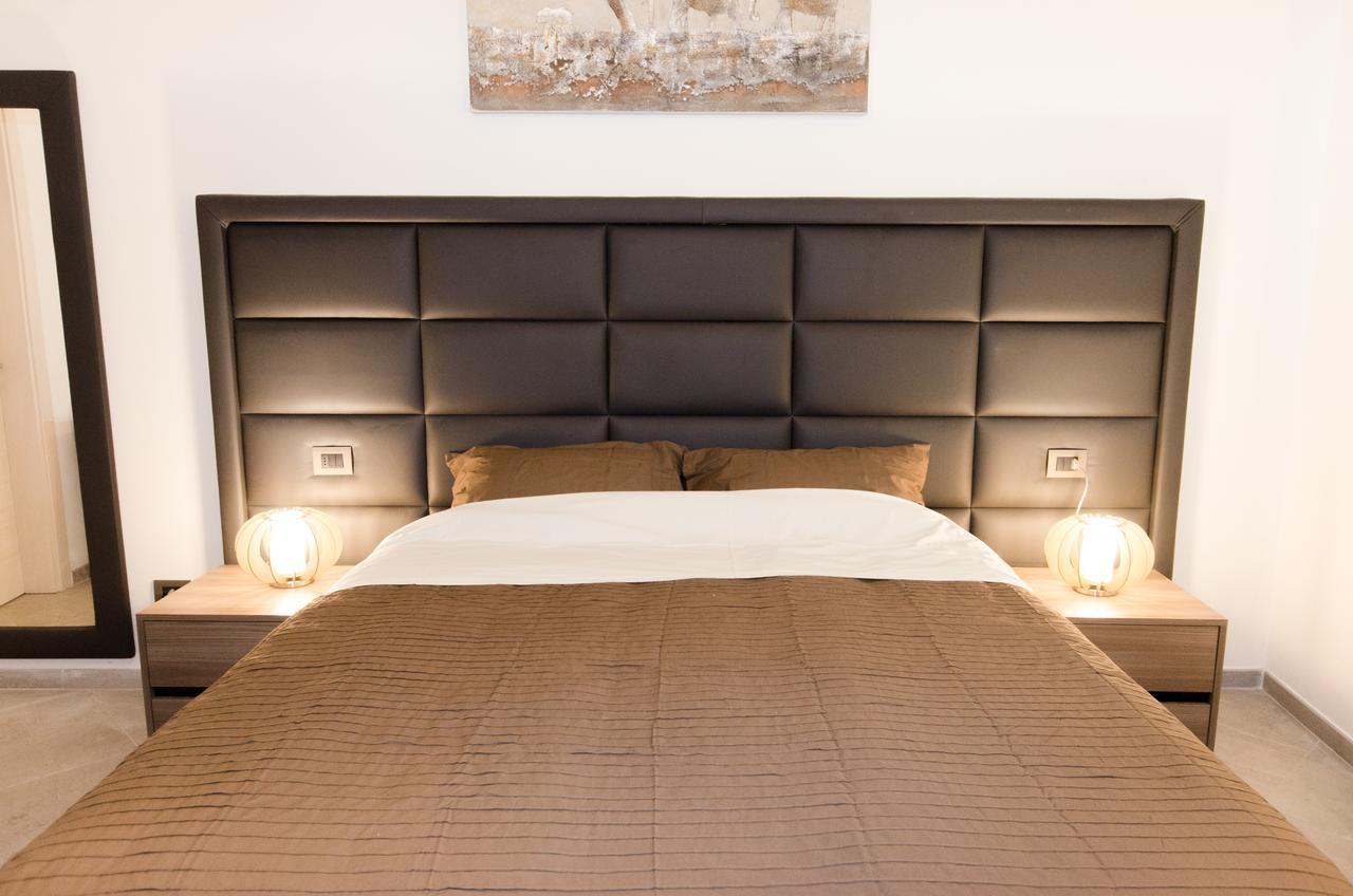 Large Double or Twin Room