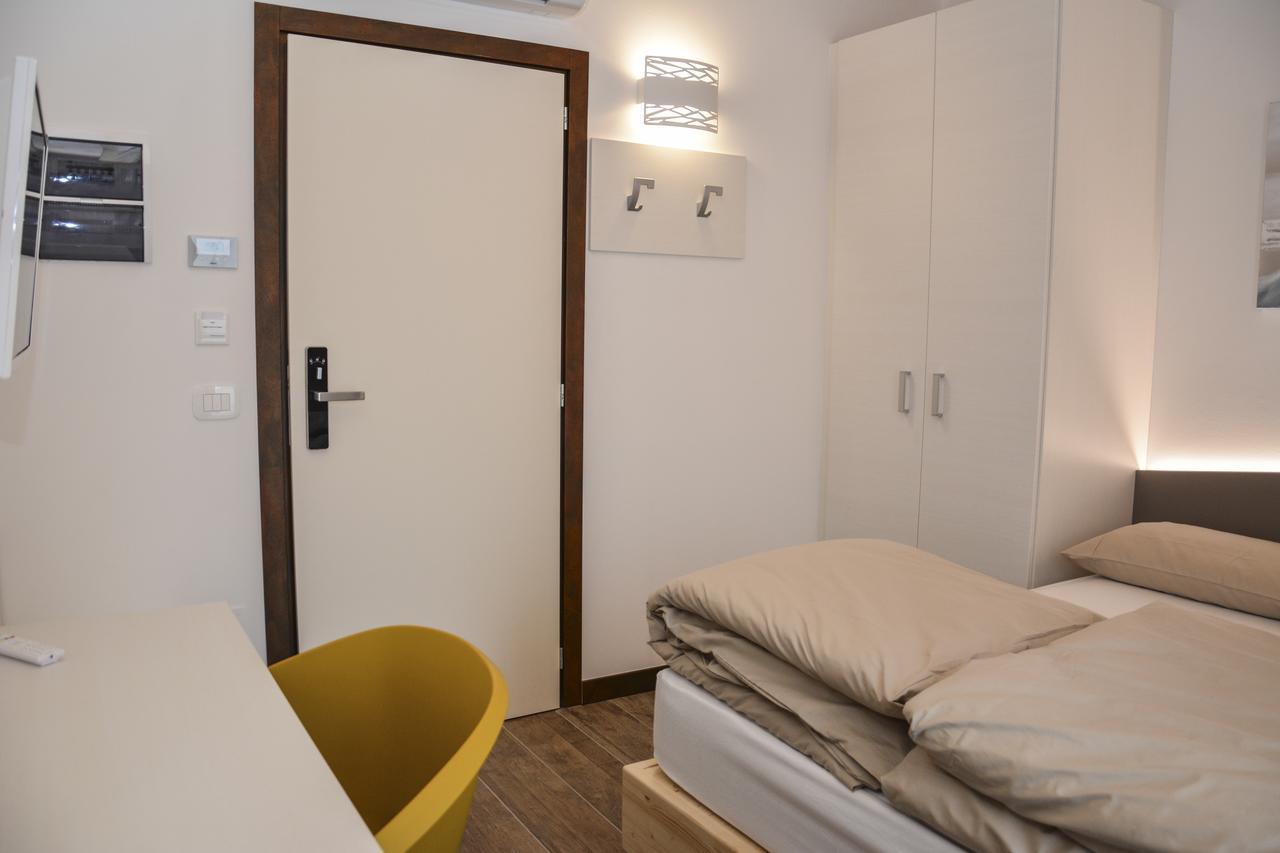 Double Room Private Bathroom