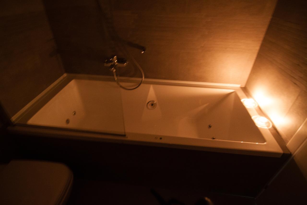 Double Room Spa Bath