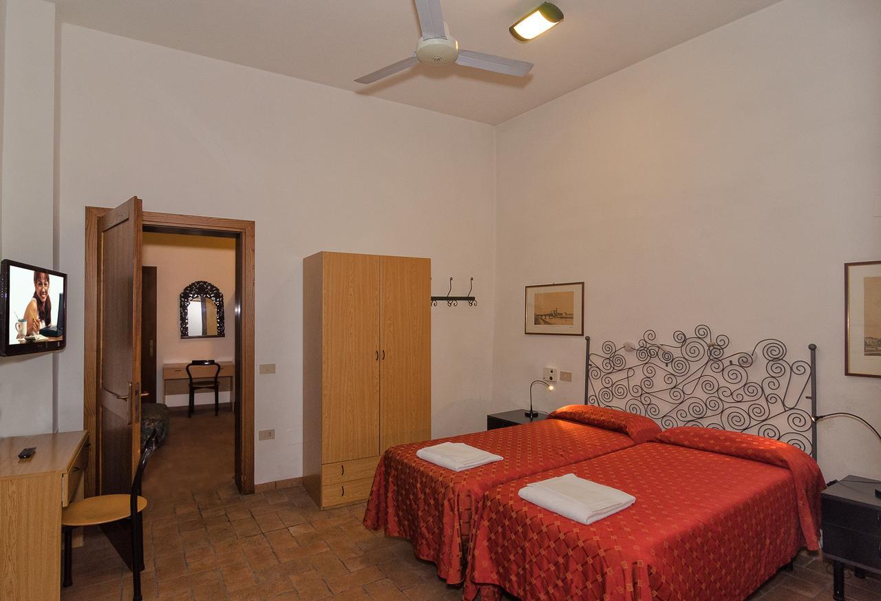 Camera Singola con Bagno in Comune