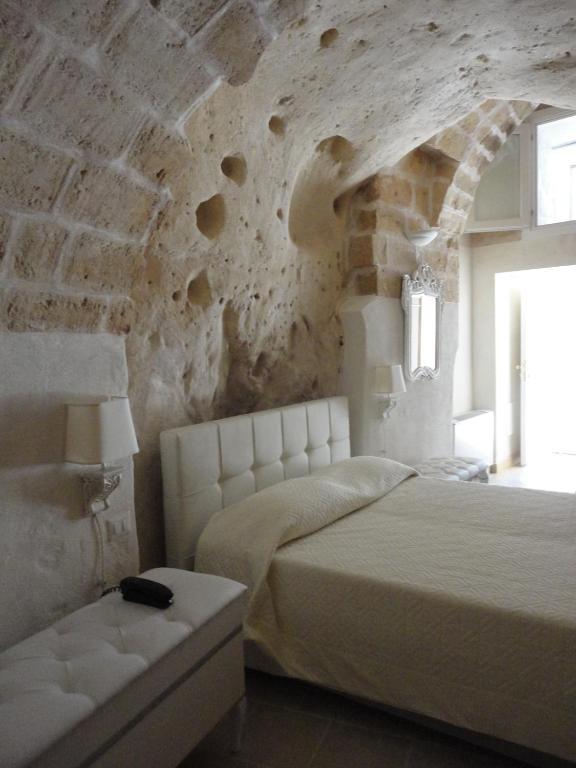 Junior Suite Cave