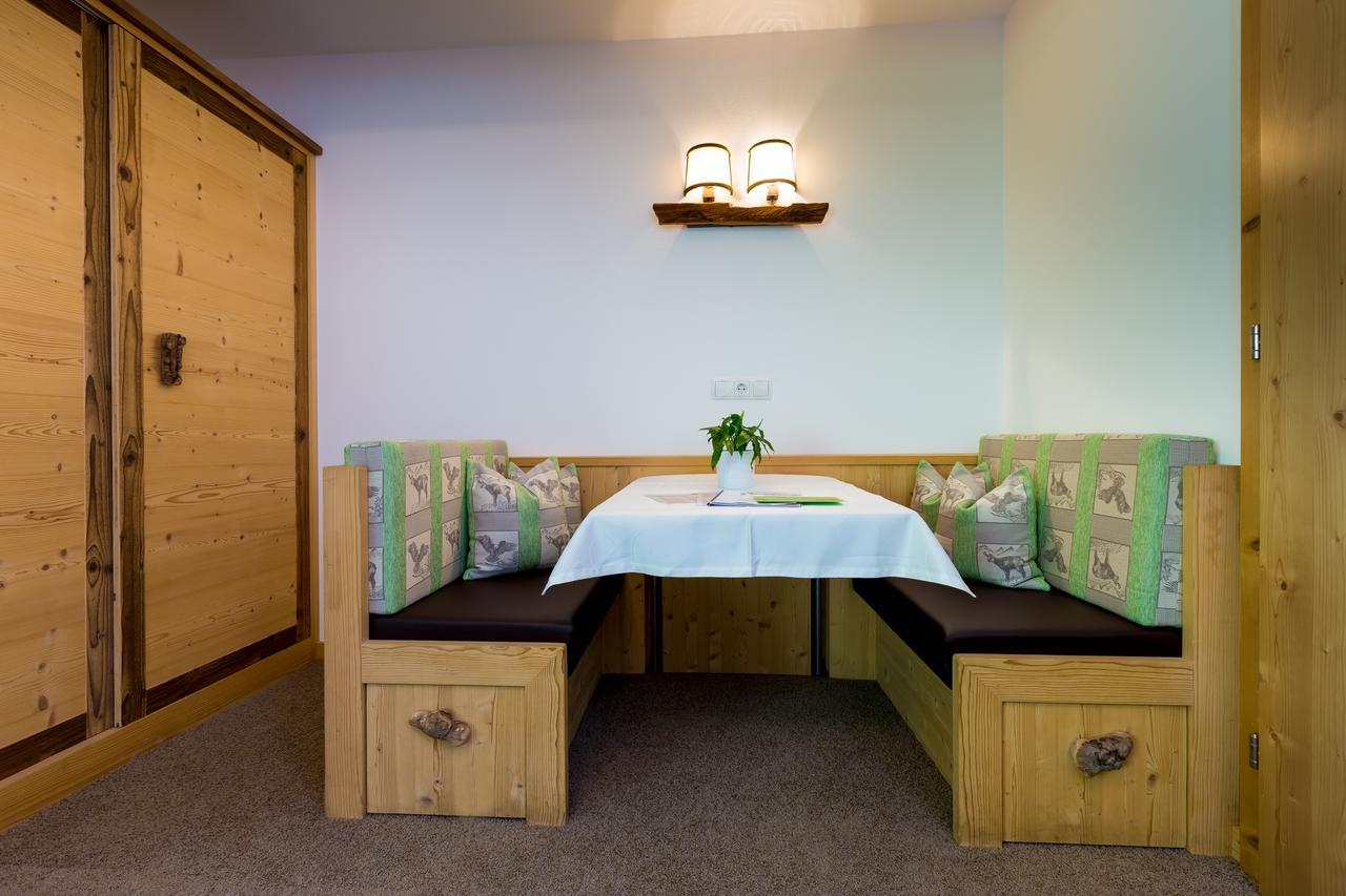 Doppelzimmer mit Balkon