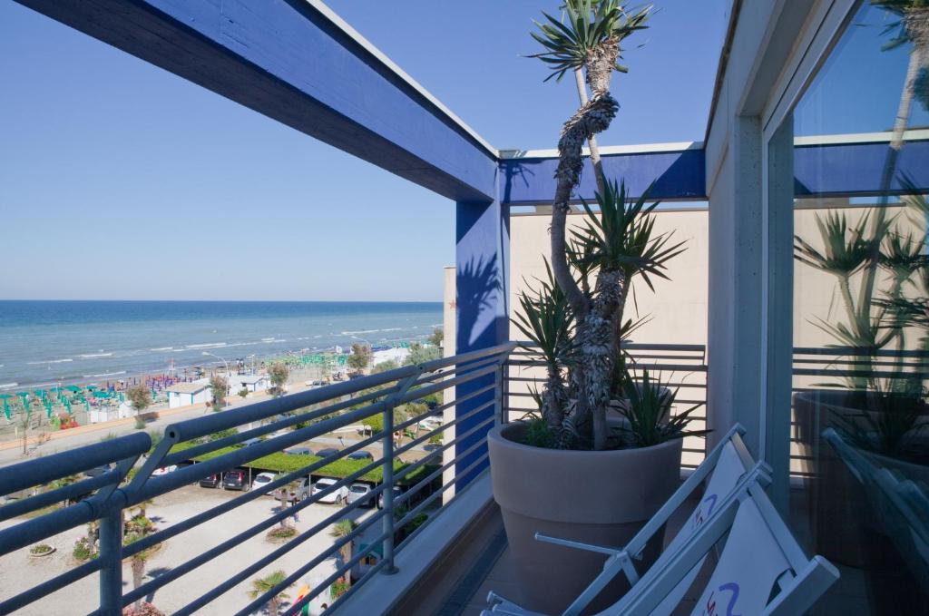 One-Bedroom Apartment Sea View