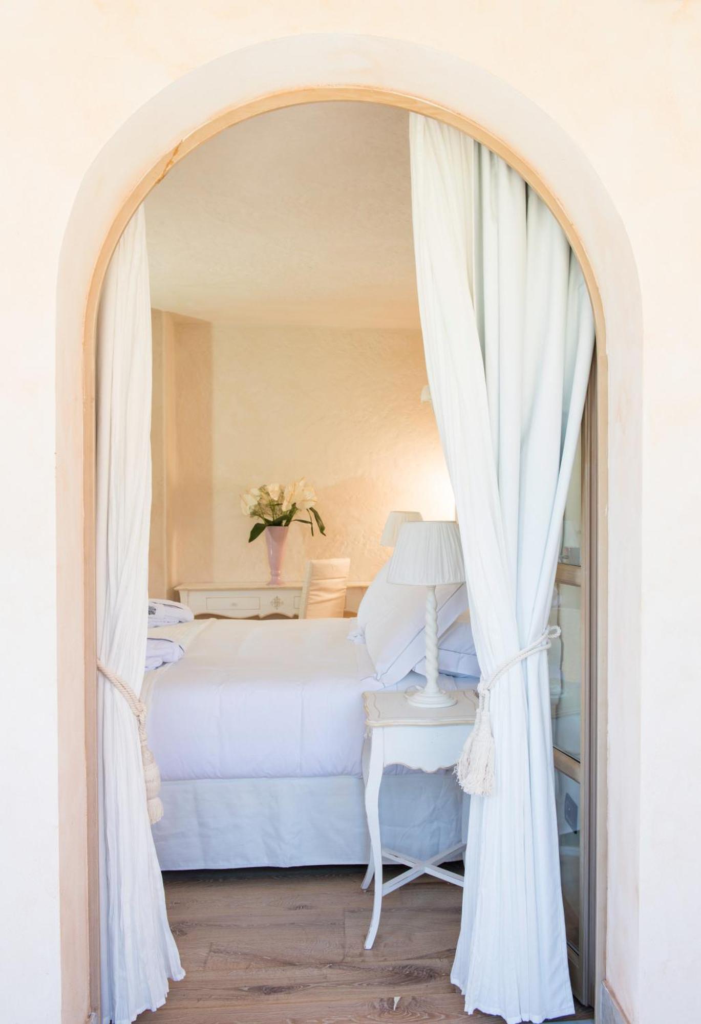 Superior Double Room Garden Side