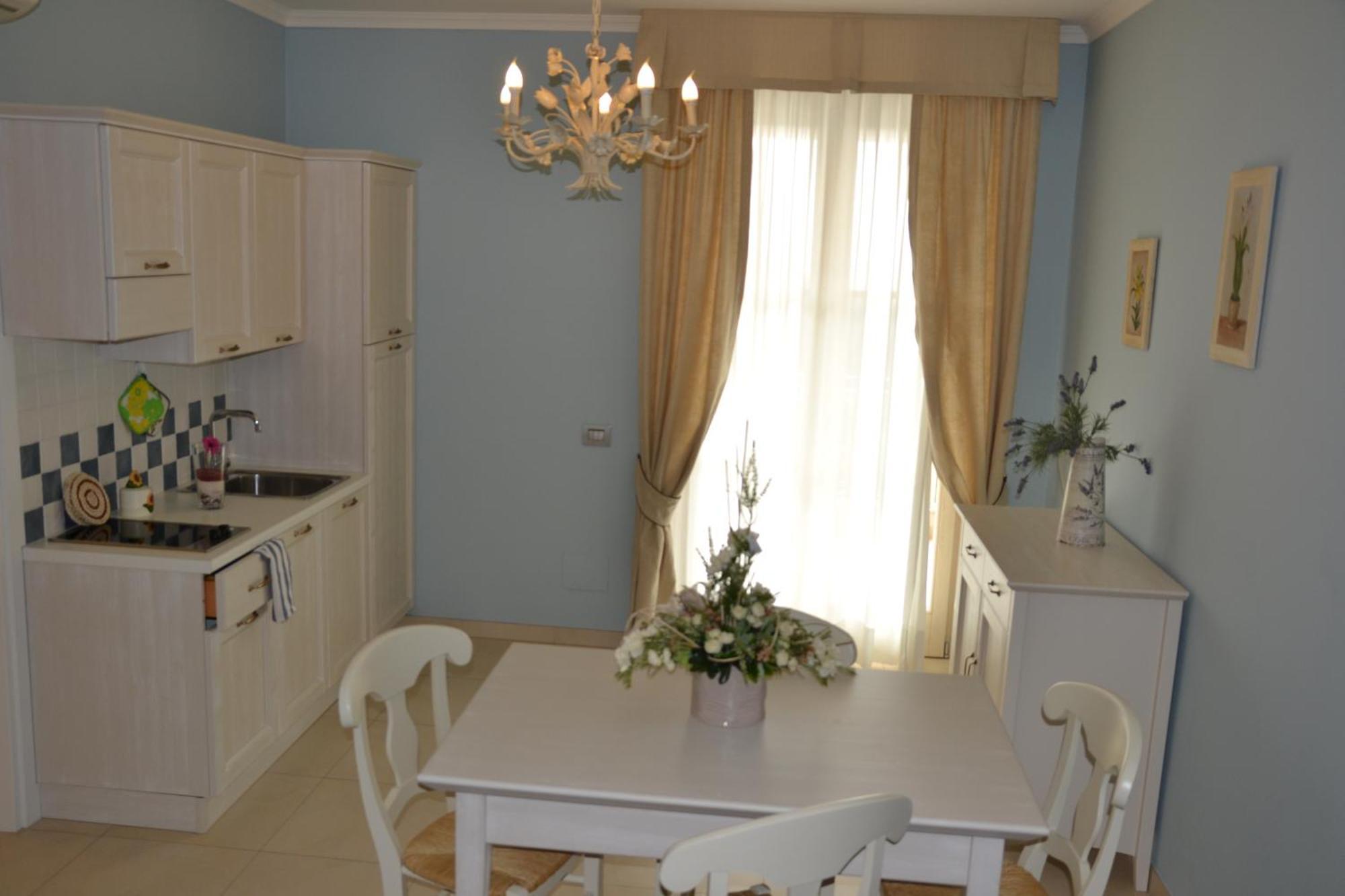 Large Superior One-Bedroom Apartment