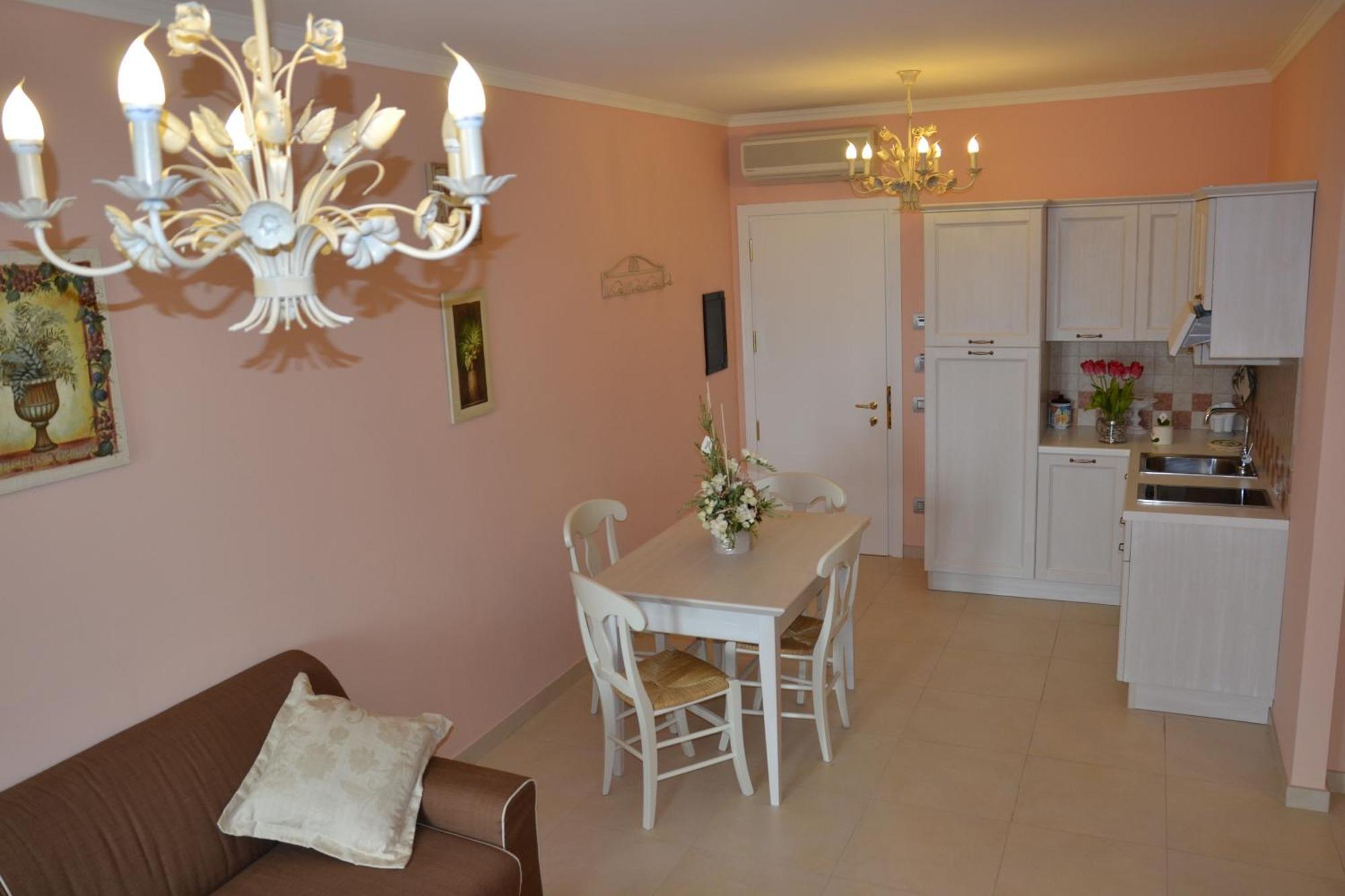 Large Superior One-Bedroom Apartment