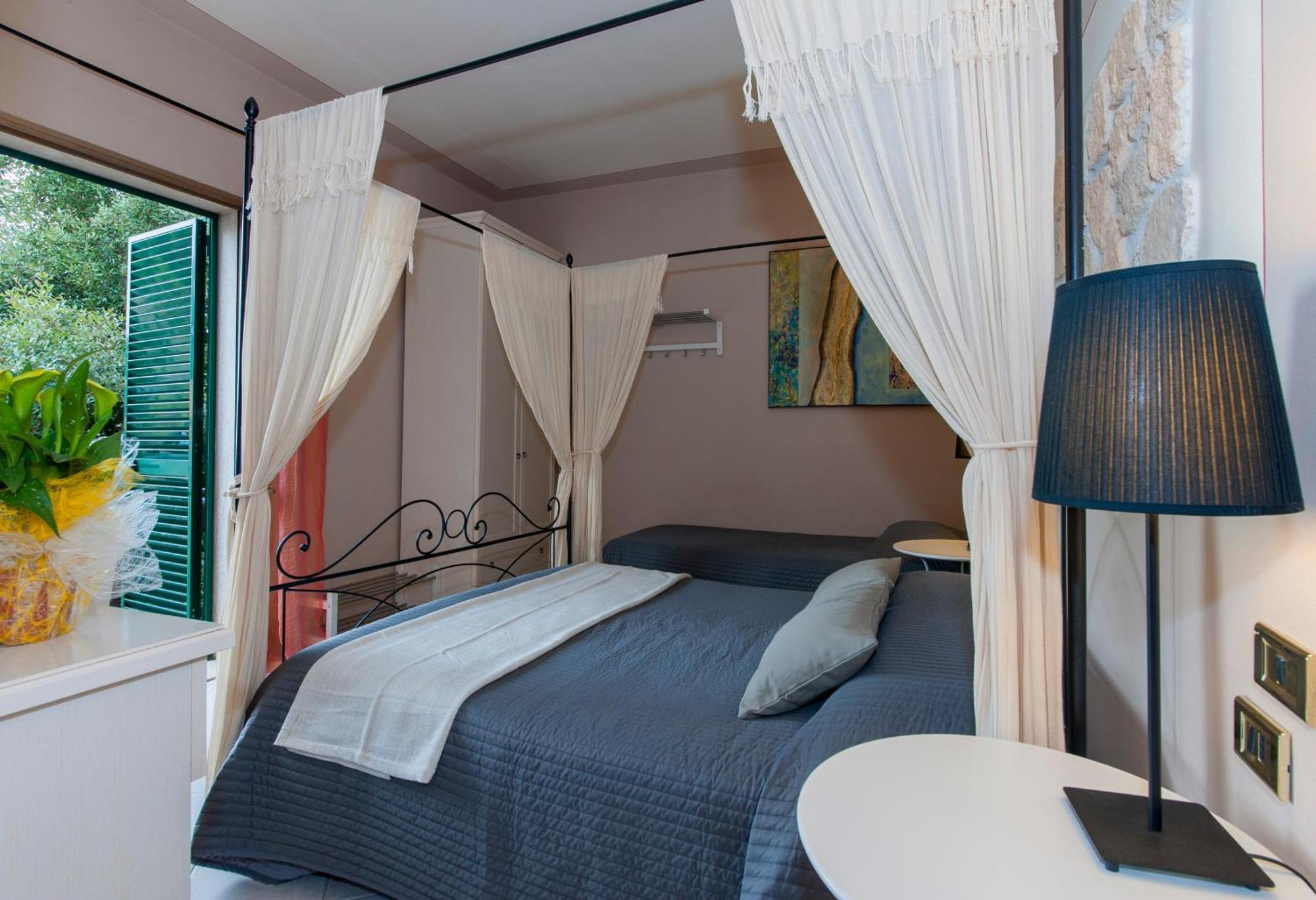 Triple Room Balcony