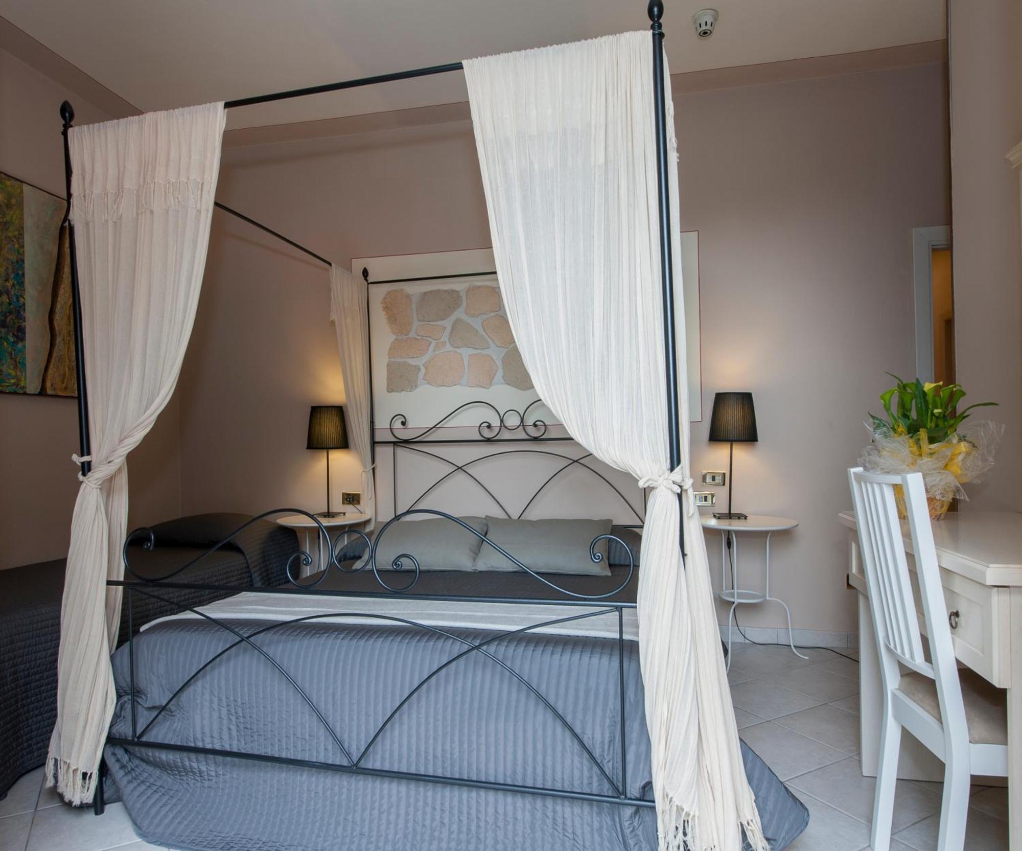 Triple Room Balcony