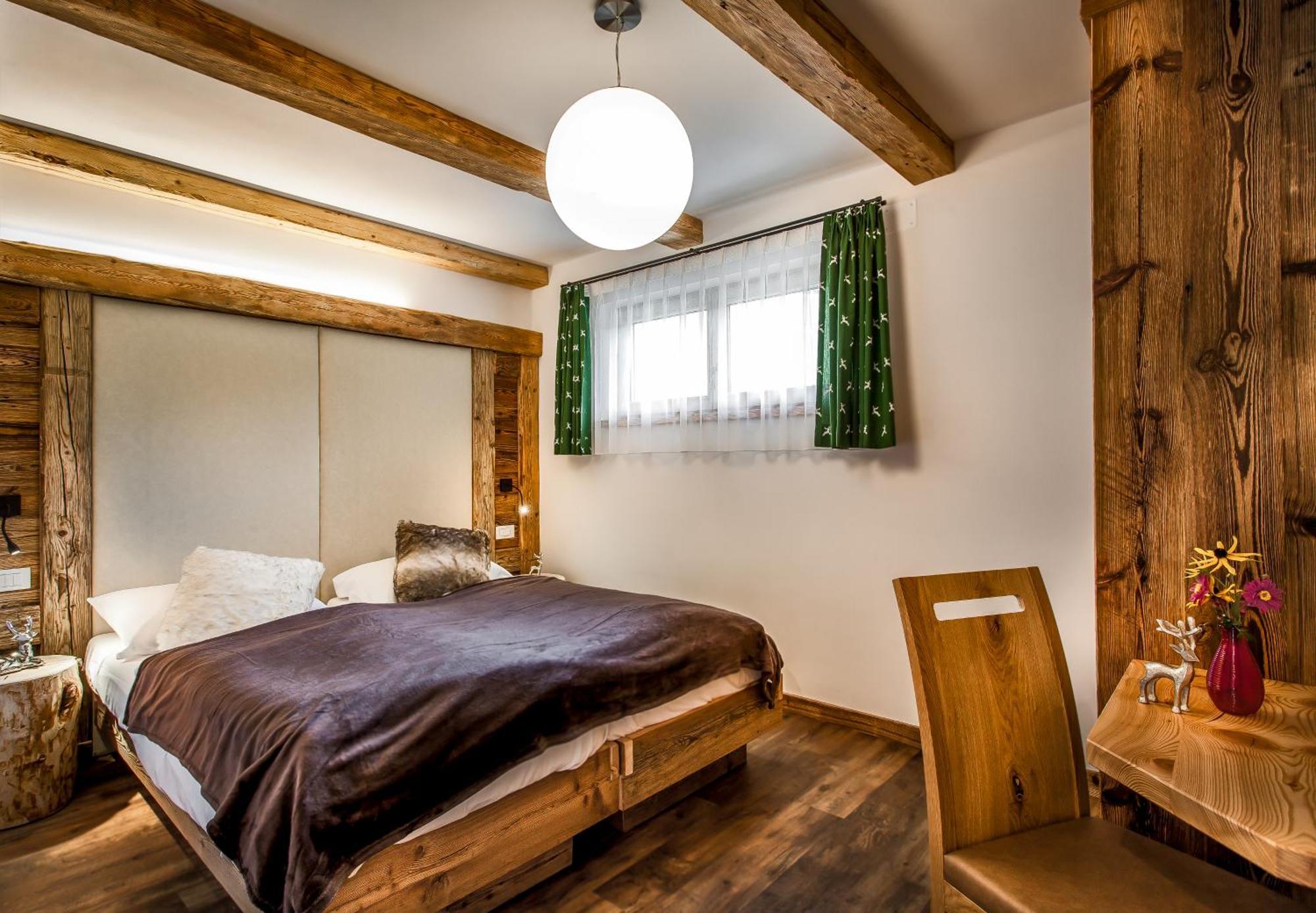 Two-Bedroom Deluxe Apartment Balcony