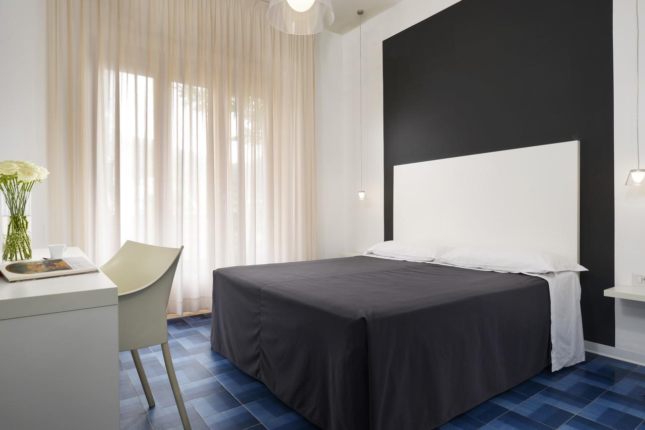Double Room,70173419:JPEG