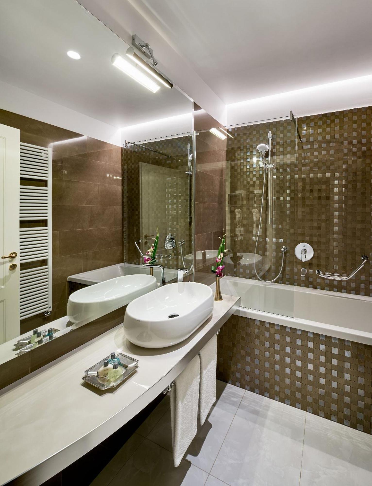 Suite Prestige Square View