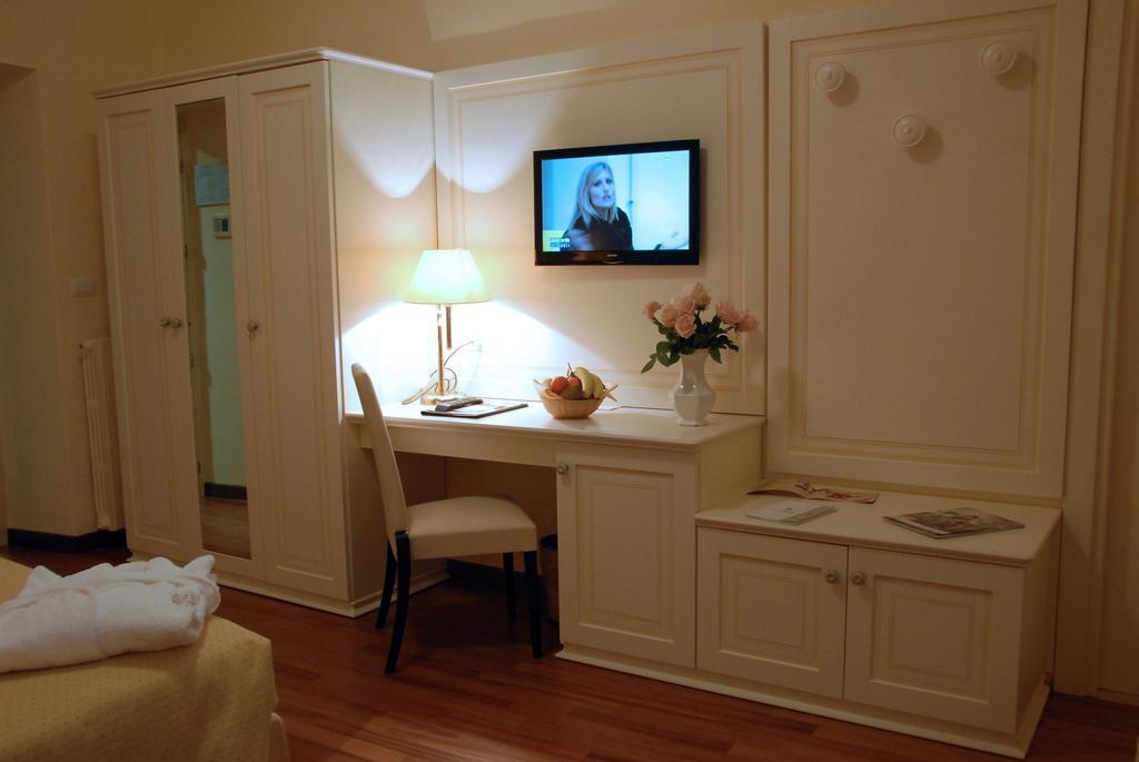 Deluxe Double Room Sea Side