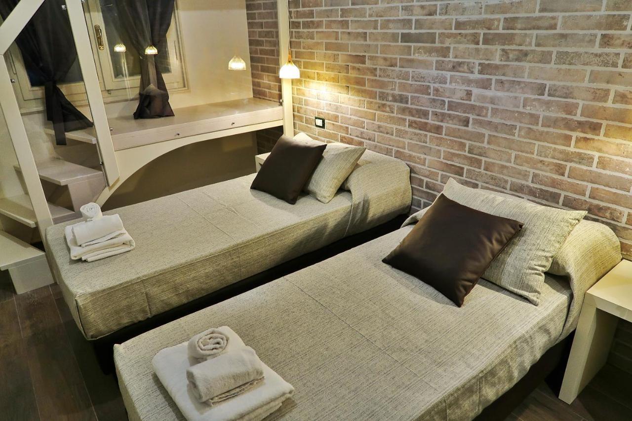 Twin Room Terrace