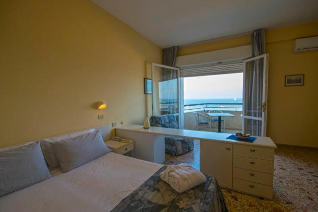 Vierbettzimmer mit Meerblick