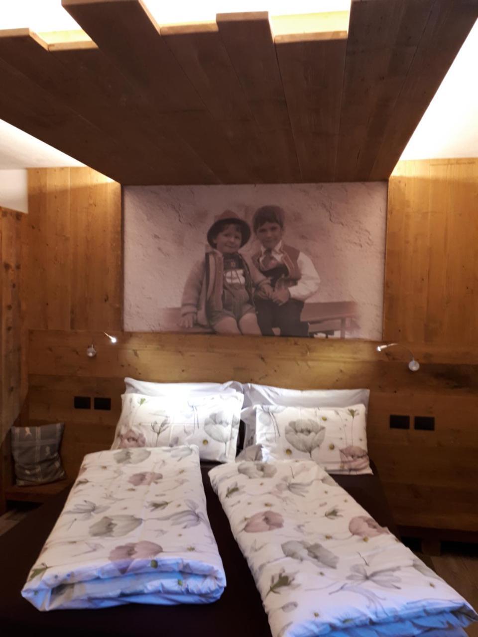 Double or Twin Room Private Bathroom