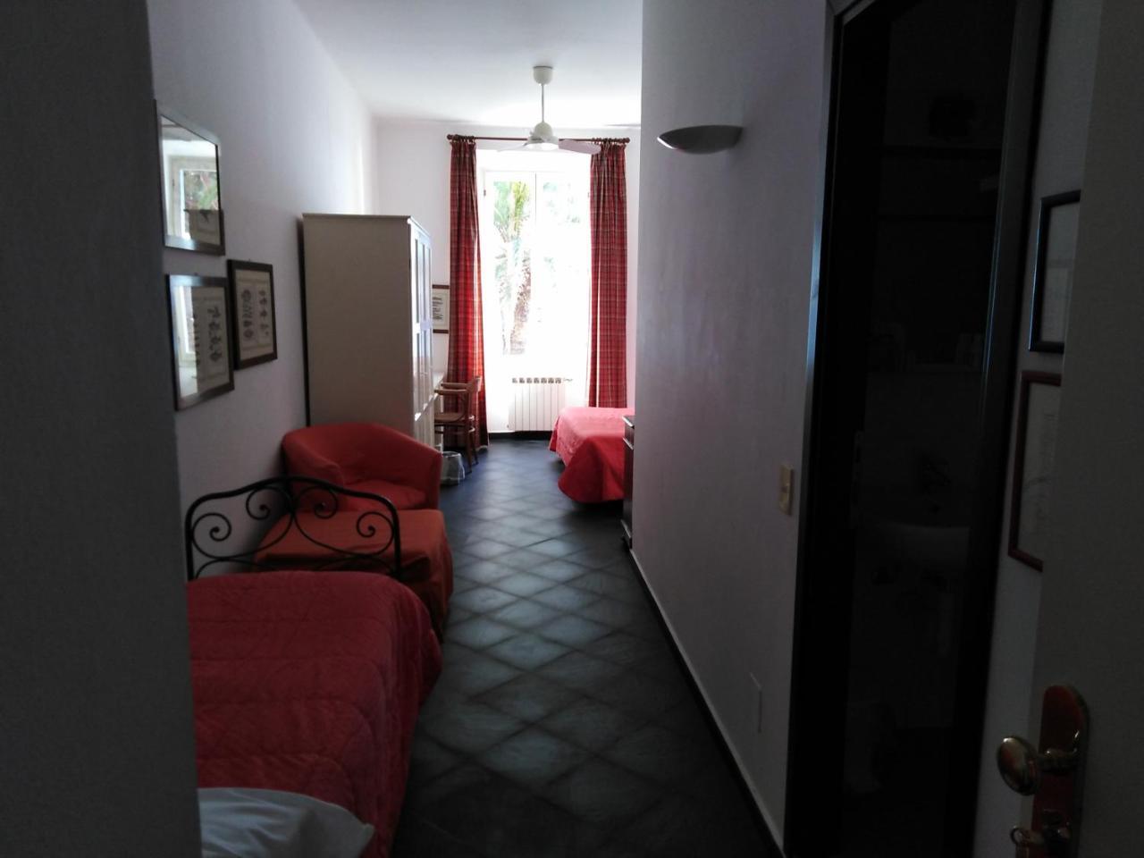 Triple Room,757691203:JPEG