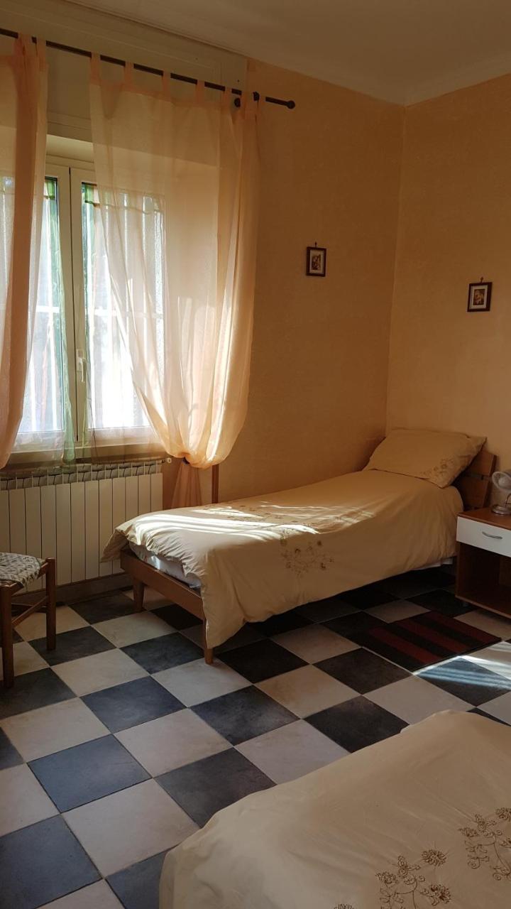 Camera Doppia con Letti Singoli