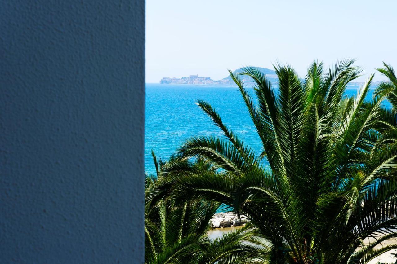 Camera Matrimoniale con Vista Mare