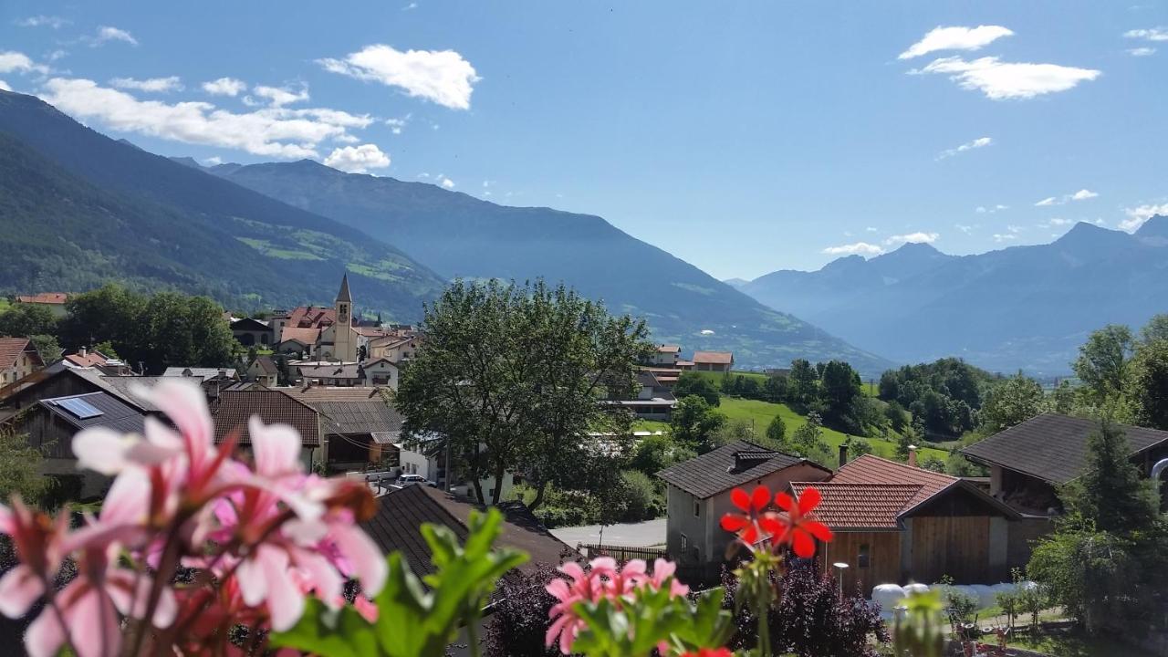 Doppelzimmer mit Balkon