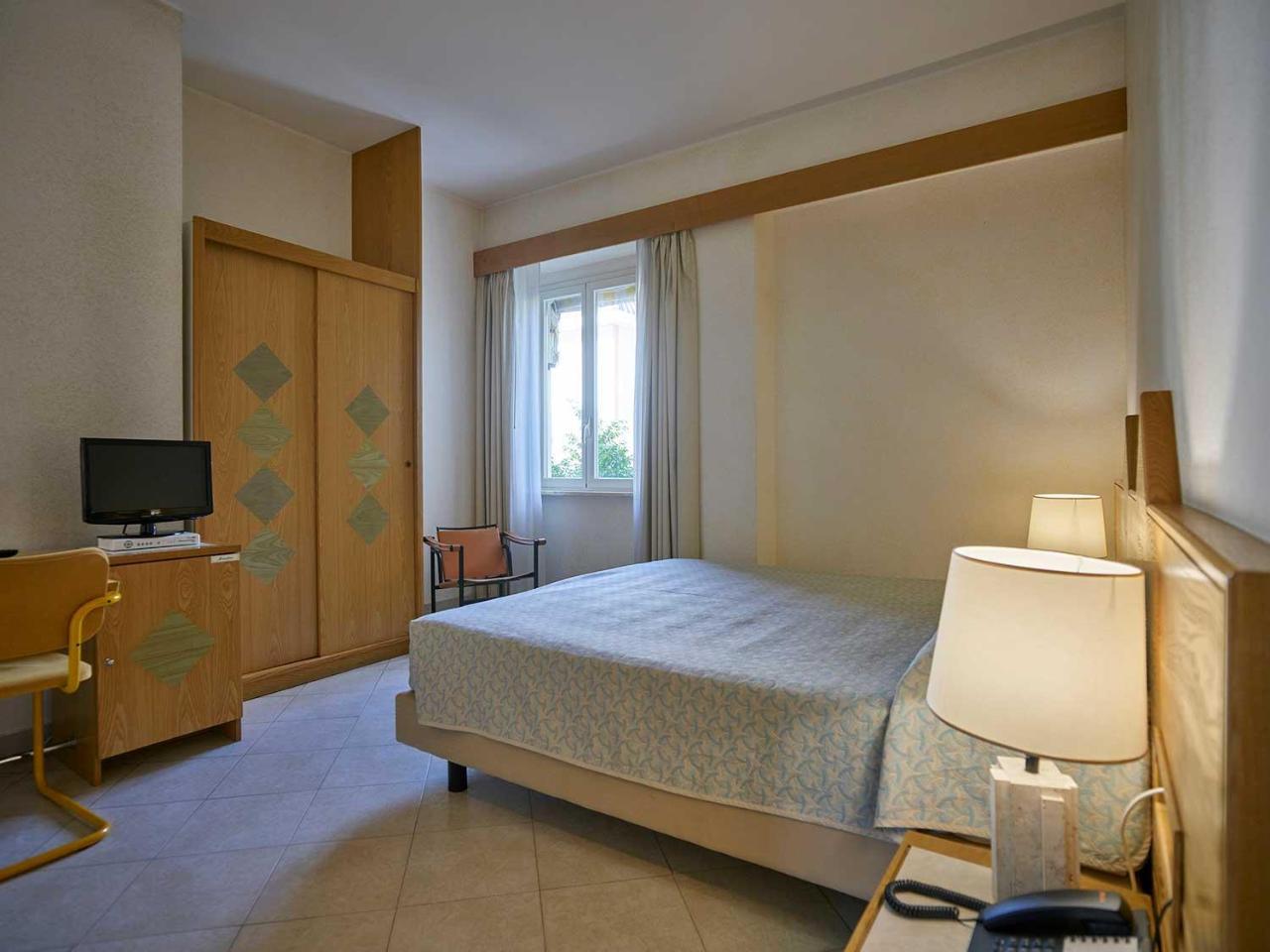 Double or Twin Room,1005995896:JPEG