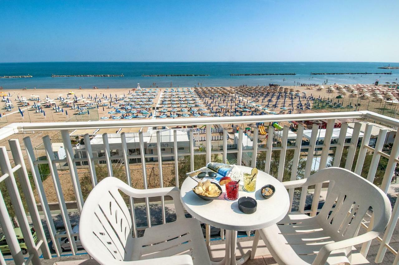 Double or Twin Room Balcony Sea View