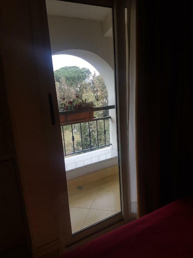 Budget Single Room,793184418:JPEG