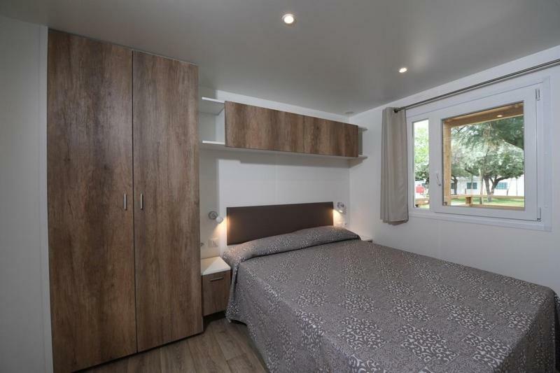 Mobile Home Superior Towels or Bed linen available a fee Pets allowed on request extra charge