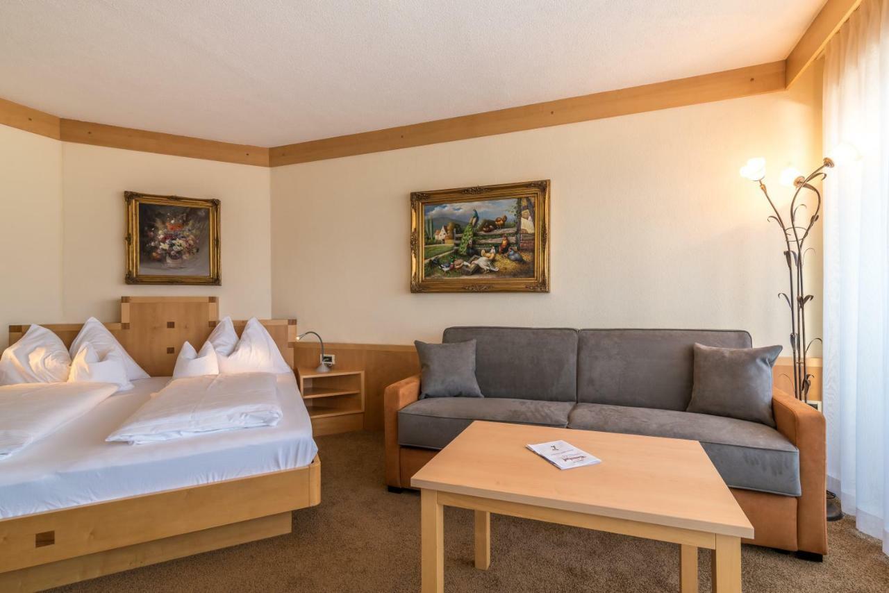 Double Room,805996734:JPEG