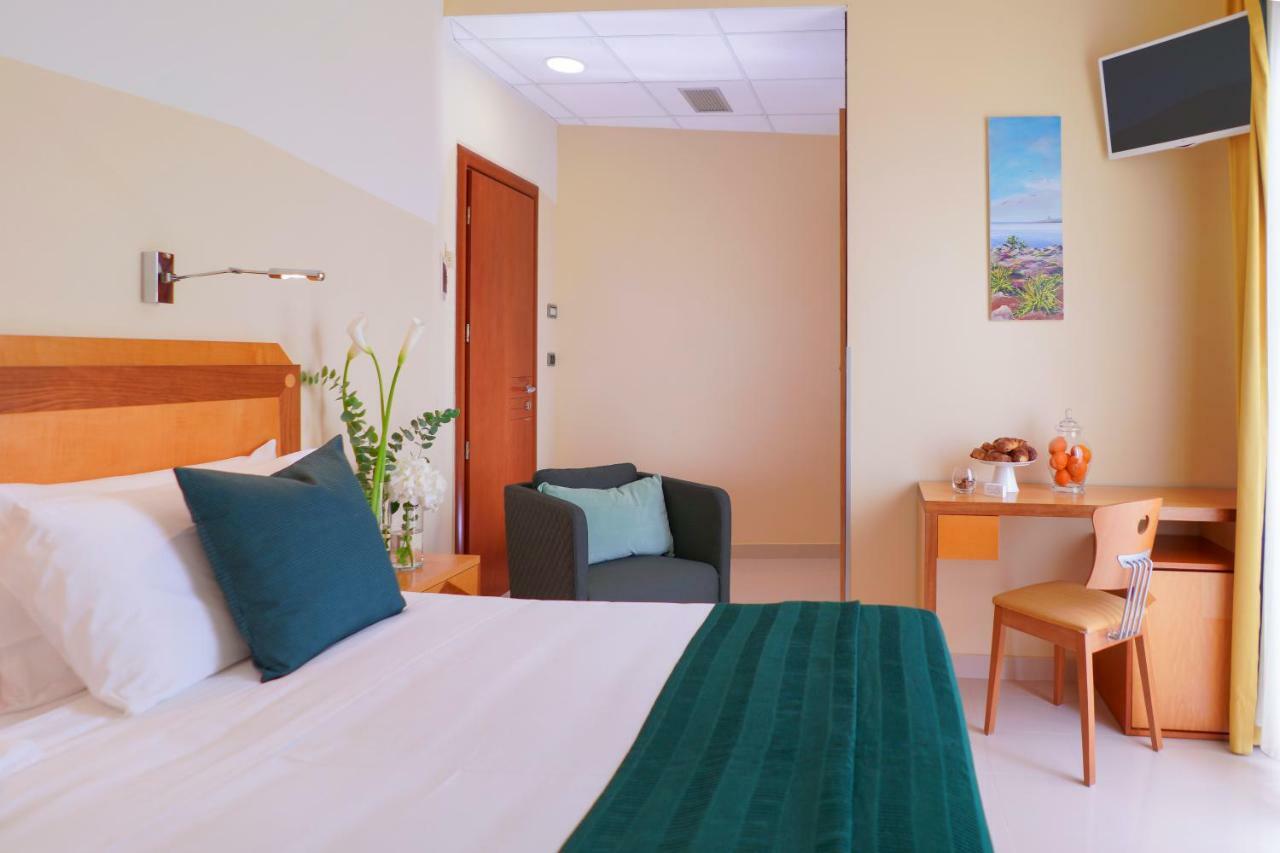 Superior Double Room Balcony Sea View