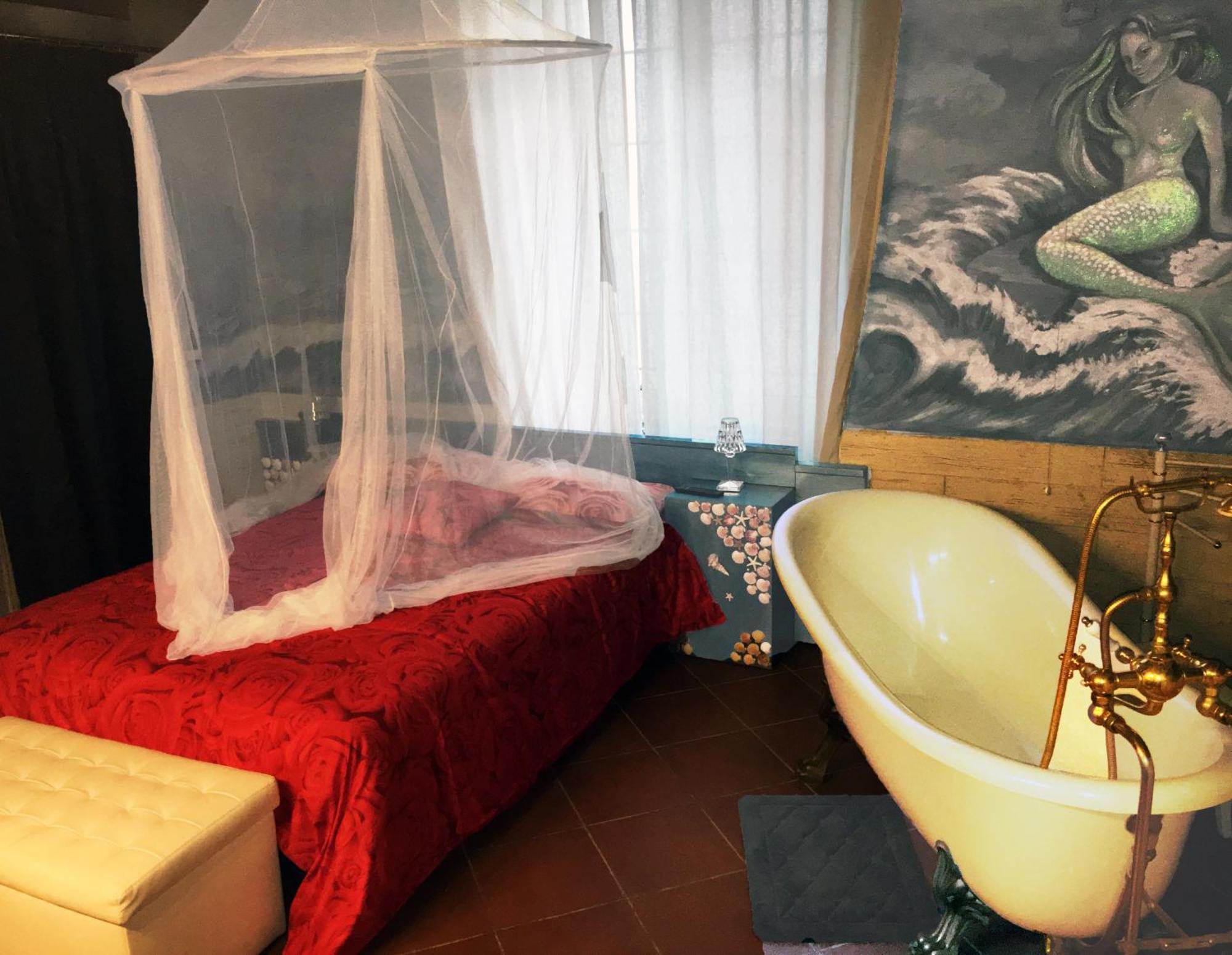 Deluxe Double Room Bath