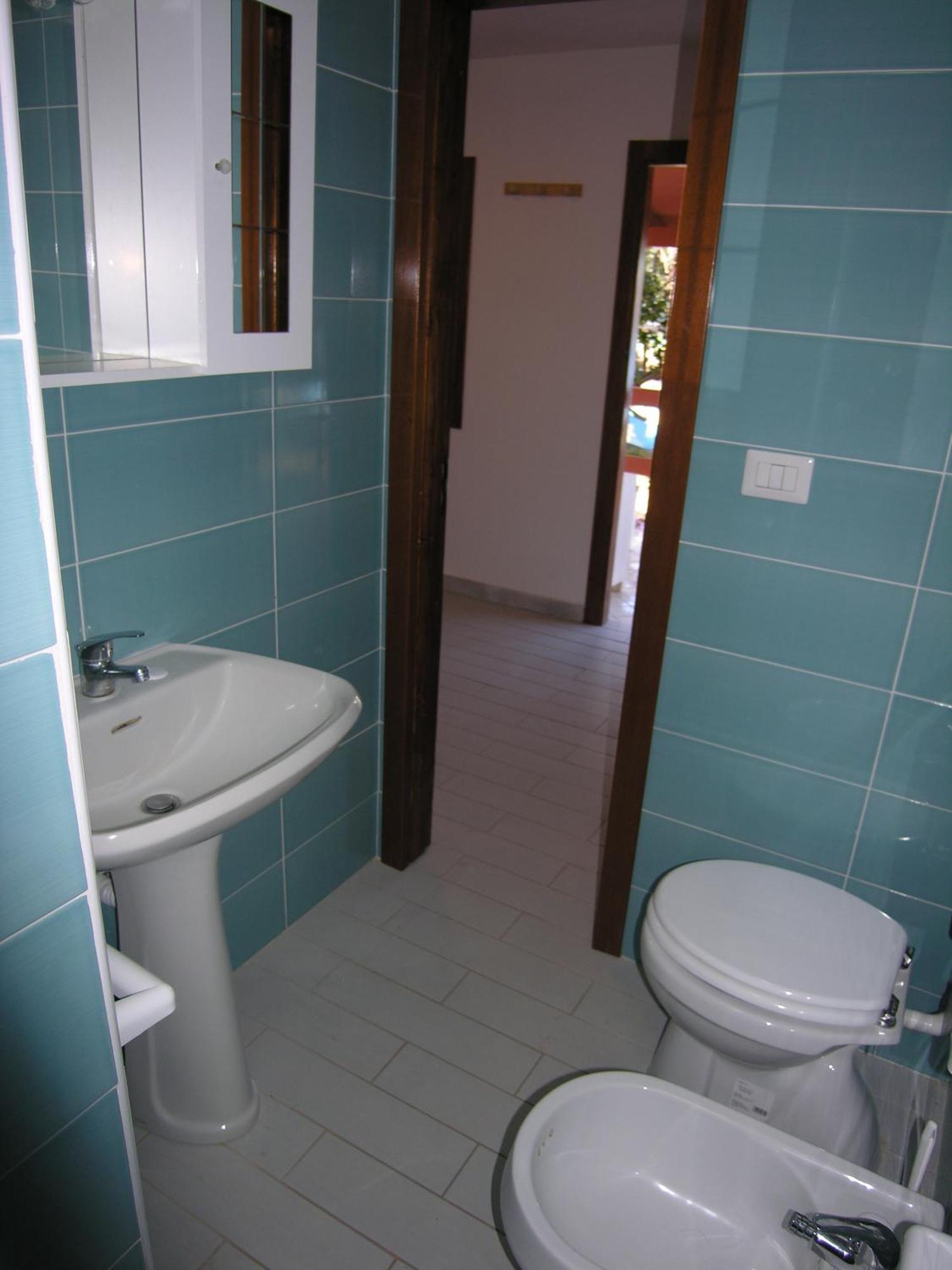 One-Bedroom Bungalow,823167581:JPEG