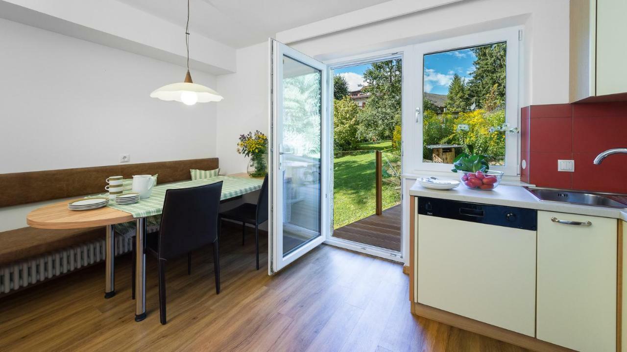 Deluxe Five-Bedroom Apartment