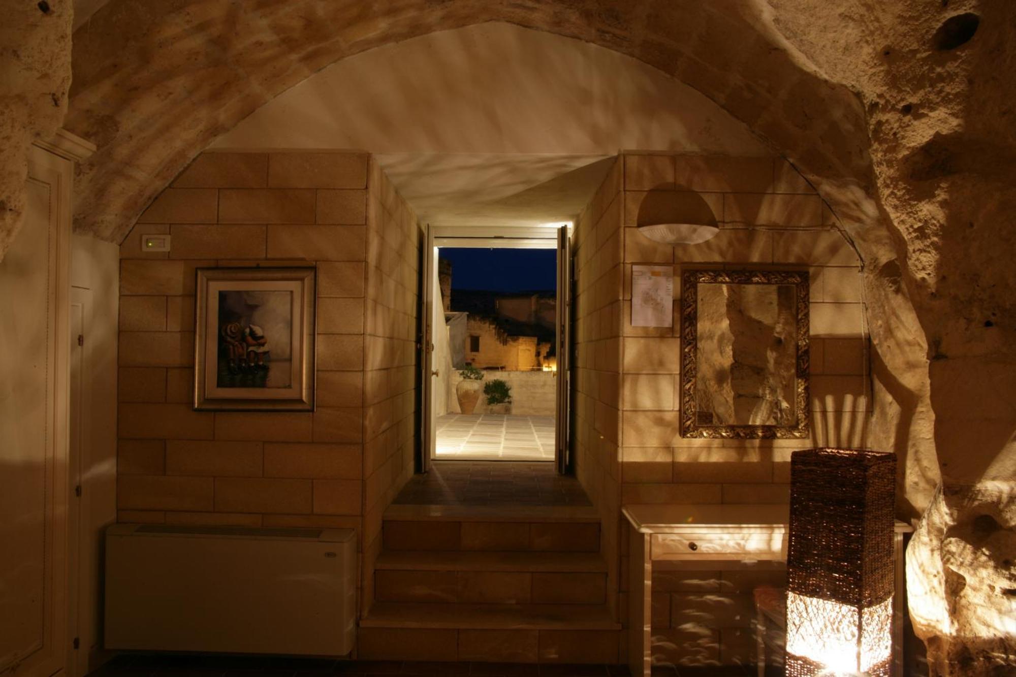 Junior Suite Cave