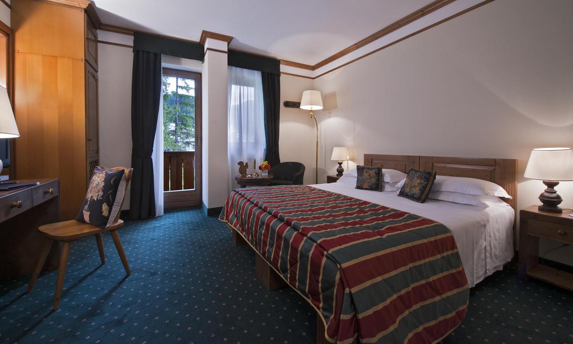 Double Room Balcony Mountain View