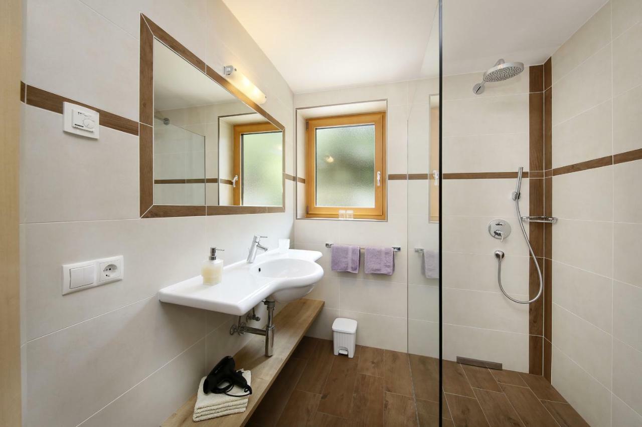 Doppelzimmer mit Balkon