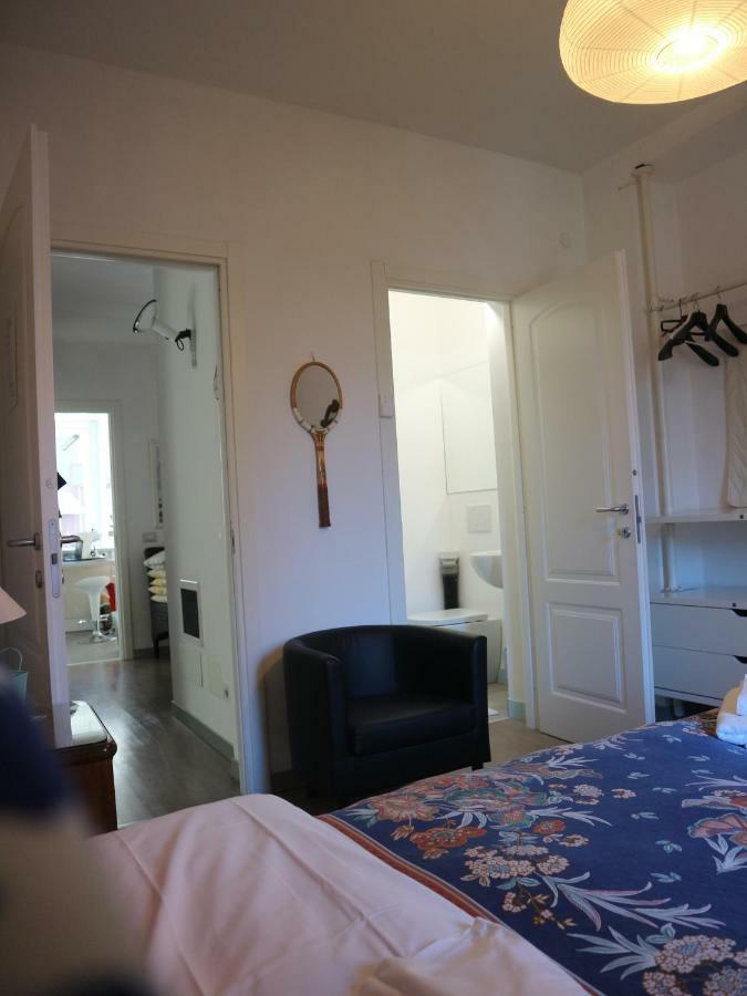Camera Matrimoniale/Doppia con Letti Singoli con Bagno Privato