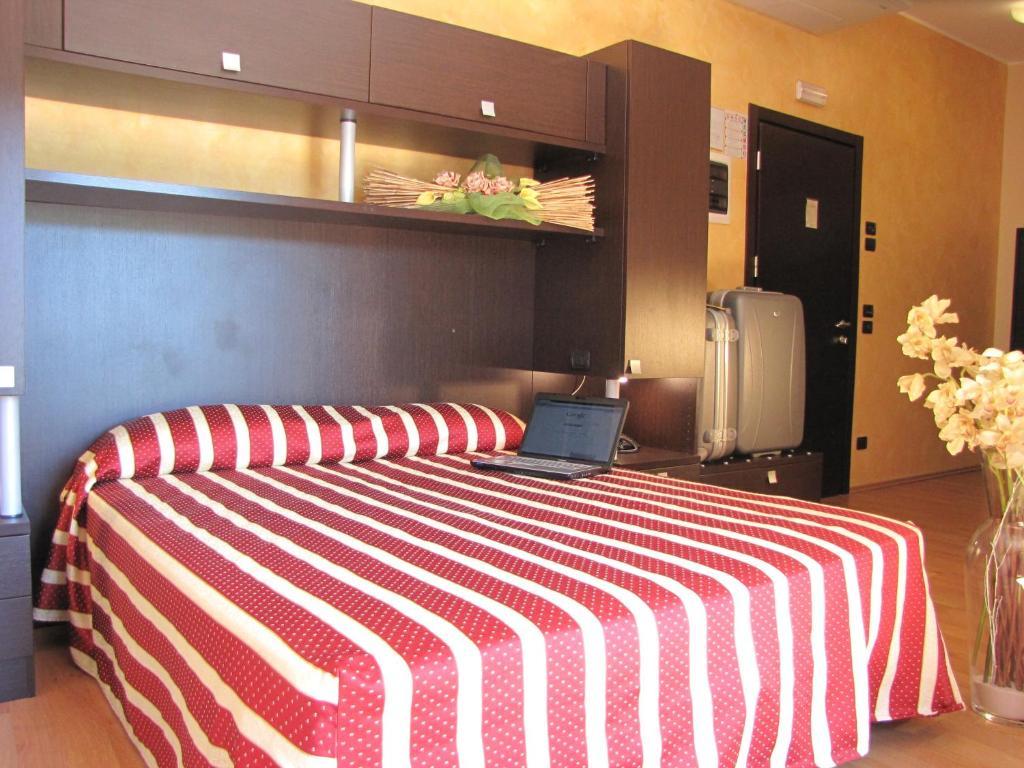 Double Room,8731328:JPEG