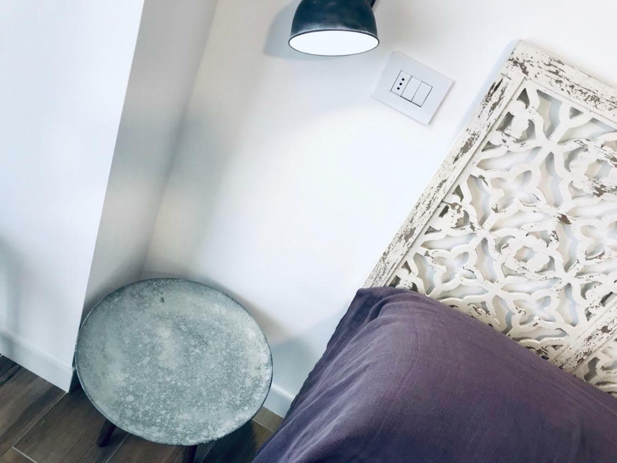 One-Bedroom Apartment,875093885:JPEG