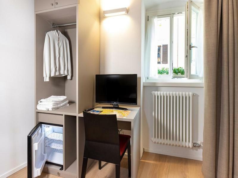 Single Room Private Bathroom