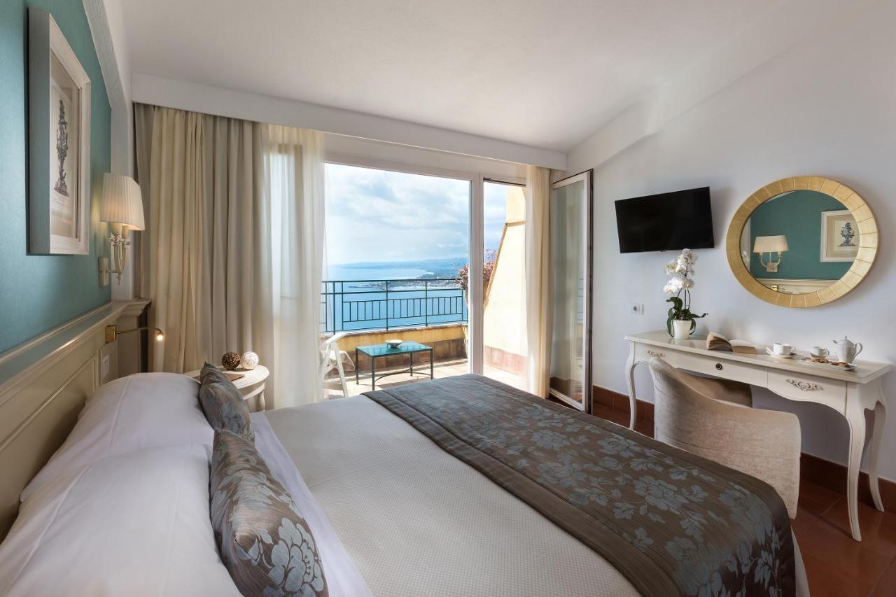 Double or Twin Room Balcony Sea View